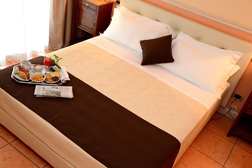 Hotel Ponte Di Rialto Crema Værelse billede