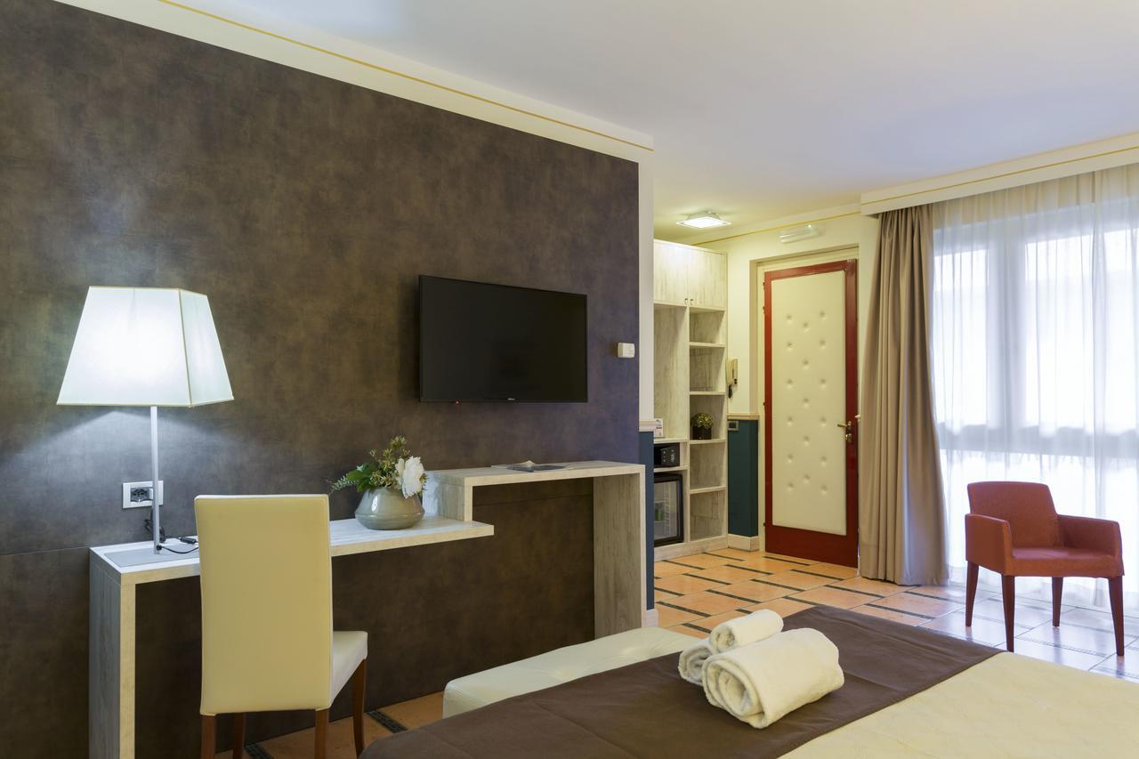 Hotel Ponte Di Rialto Crema Eksteriør billede