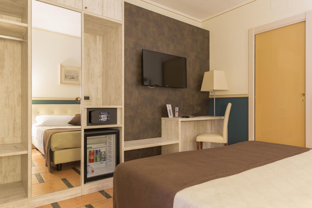 Hotel Ponte Di Rialto Crema Eksteriør billede